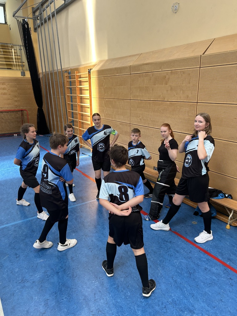Floorball Training - Schläger und Ball